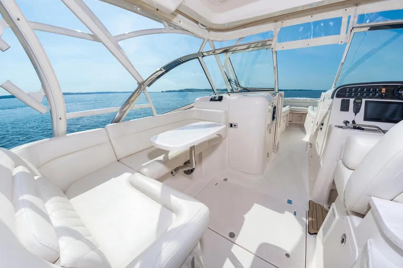 Slide: The Image of Grady-White Freedom 335 2017 - 12