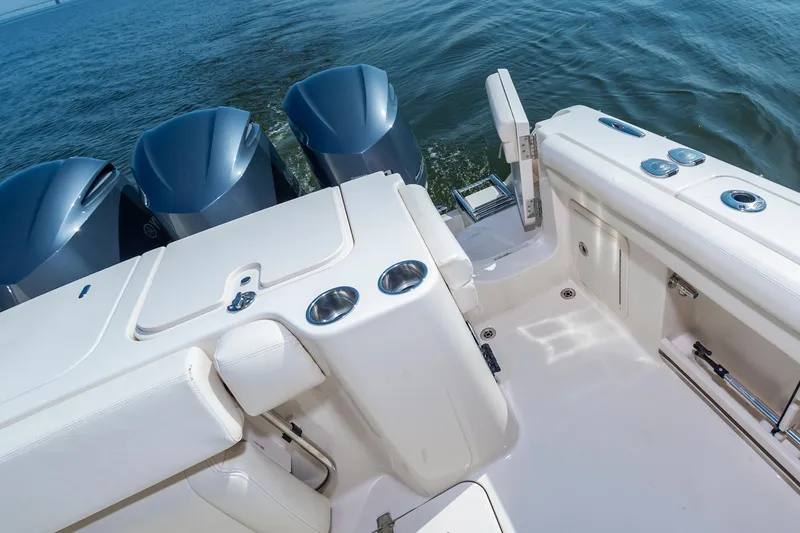 Slide: The Image of Grady-White Freedom 335 2017 - 25