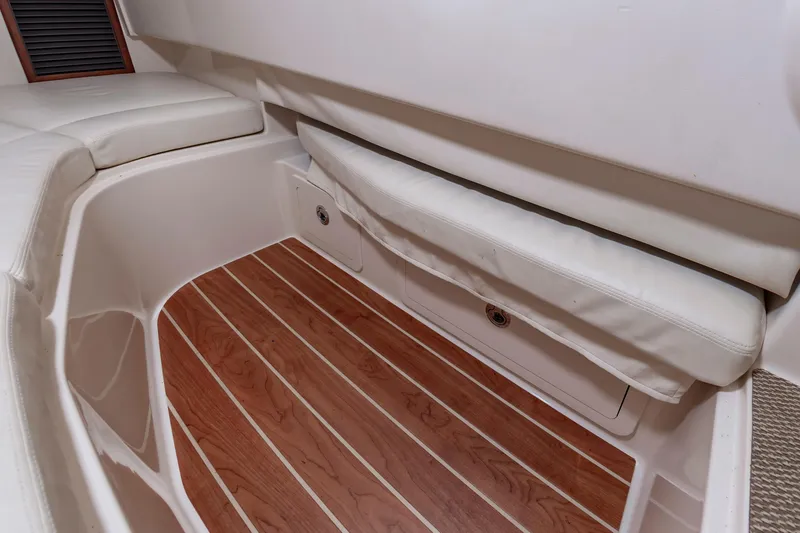 Slide: The Image of Grady-White Freedom 335 2017 - 50