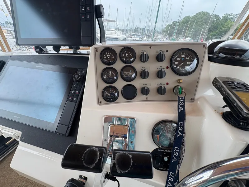 Slide: The Image of Carver 356 Motor Yacht 1999 - 15