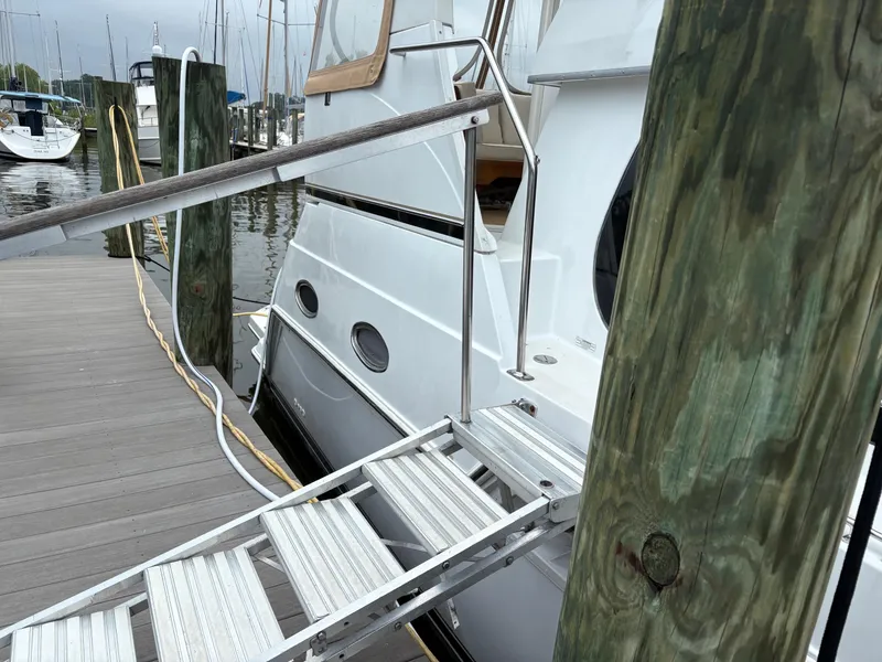 Slide: The Image of Carver 356 Motor Yacht 1999 - 3