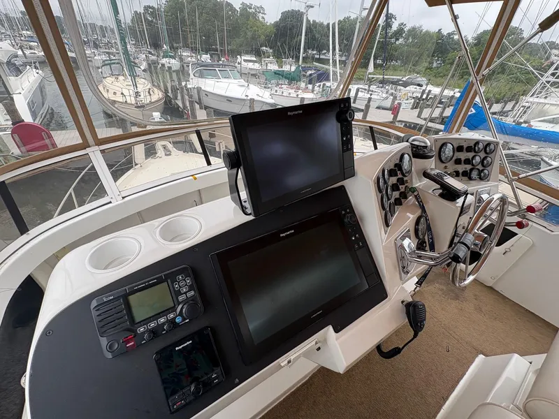 Slide: The Image of Carver Yachts 356 Motor Yacht 1999 - 13