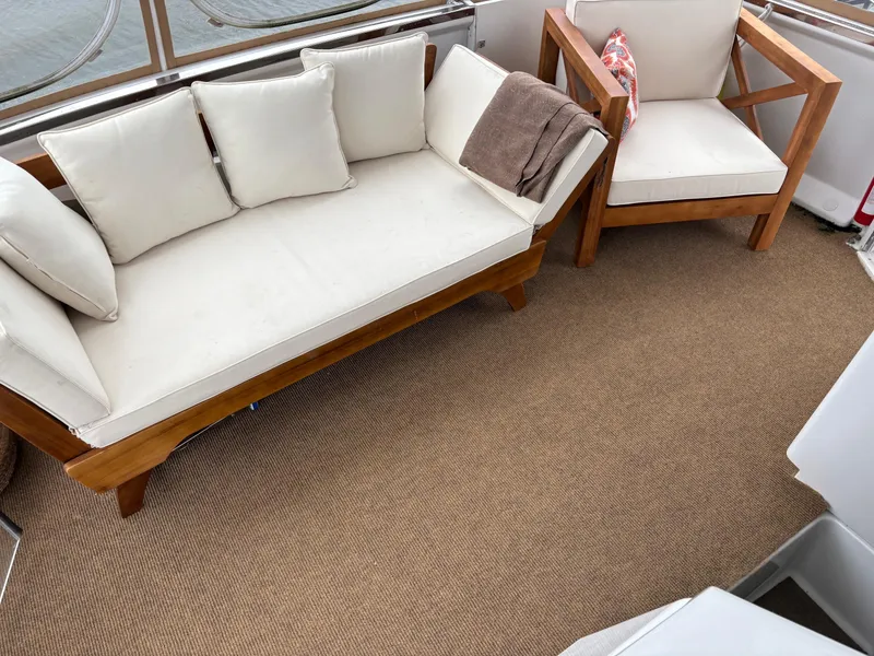 Slide: The Image of Carver Yachts 356 Motor Yacht 1999 - 20