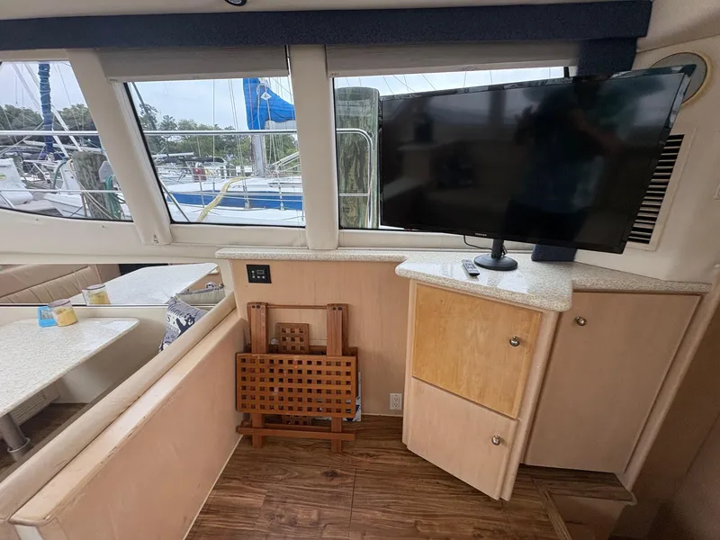 Slide: The Image of Carver Yachts 356 Motor Yacht 1999 - 25