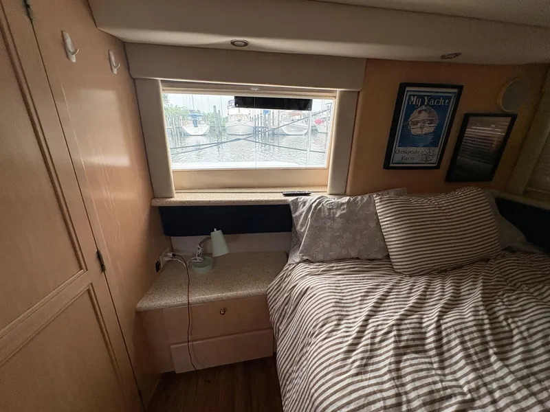 Slide: The Image of Carver Yachts 356 Motor Yacht 1999 - 43