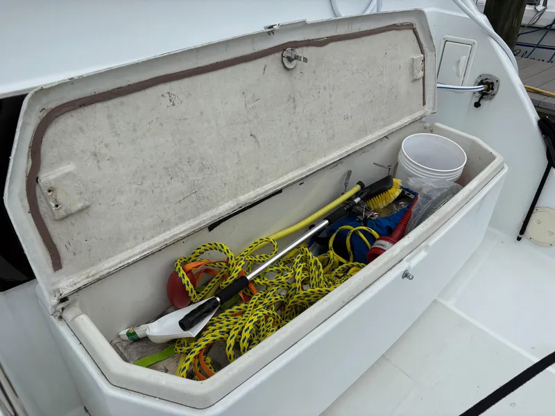 Slide: The Image of Carver Yachts 356 Motor Yacht 1999 - 56