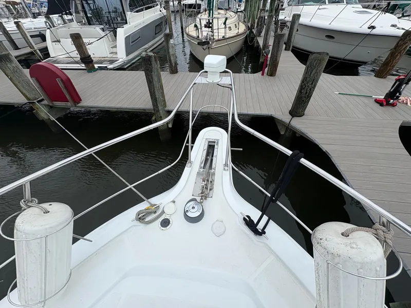 Slide: The Image of Carver Yachts 356 Motor Yacht 1999 - 63