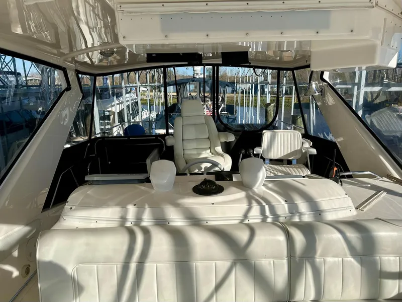 Slide: The Image of Sea Ray 550 Sedan Bridge 1997 - 11