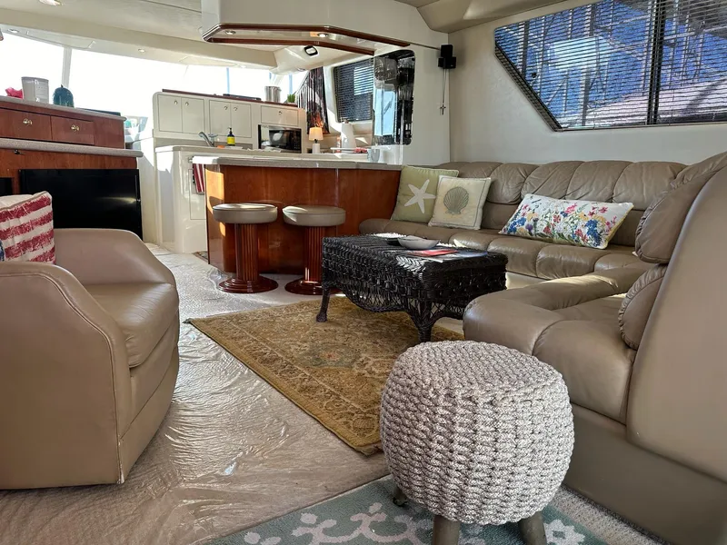 Slide: The Image of Sea Ray 550 Sedan Bridge 1997 - 26