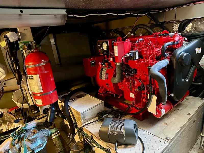 Slide: The Image of Sea Ray 550 Sedan Bridge 1997 - 56