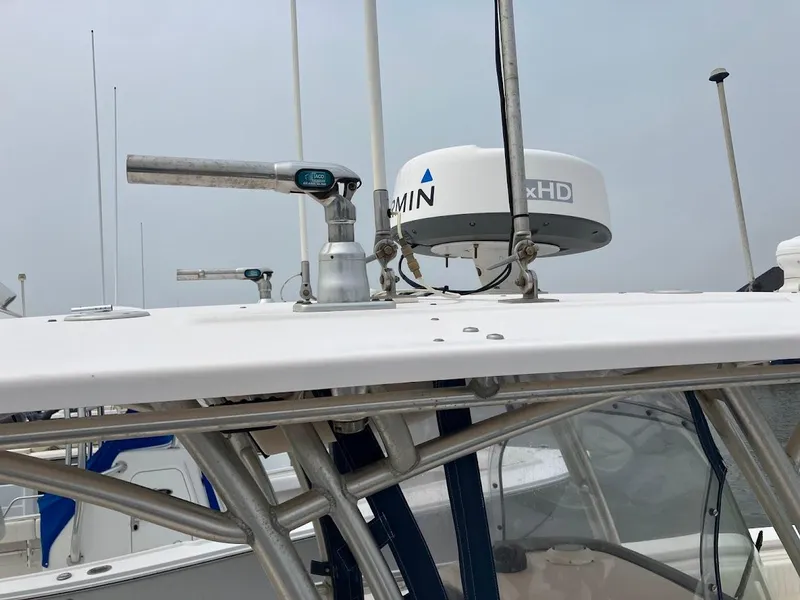 Slide: The Image of 2006 Grady-White Bimini 306 boat with Garmin radar and antennas on the roof. - 4