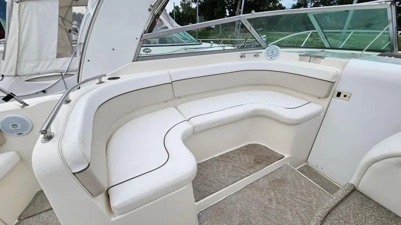 Slide: The Image of Rinker 320 Express Cruiser 2006 - 10