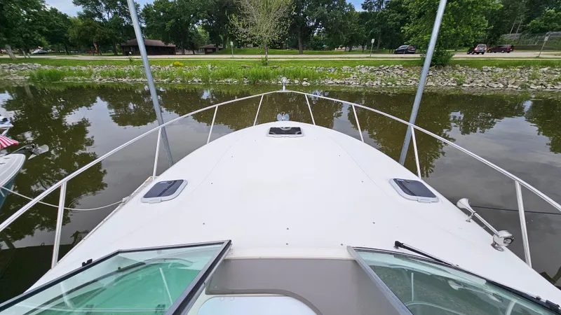 Slide: The Image of Rinker 320 Express Cruiser 2006 - 14