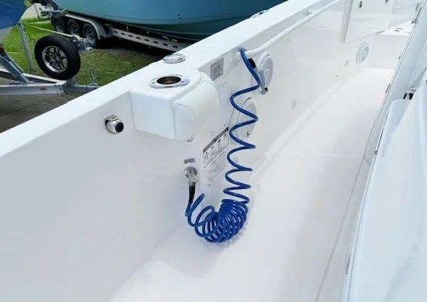 Slide: The Image of Everglades 335 Center Console 2018 - 6