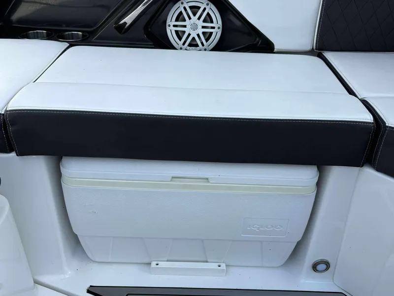 Slide: The Image of 2021 Monterey 255 Super Sport boat seat with integrated Igloo cooler and speaker. - 13