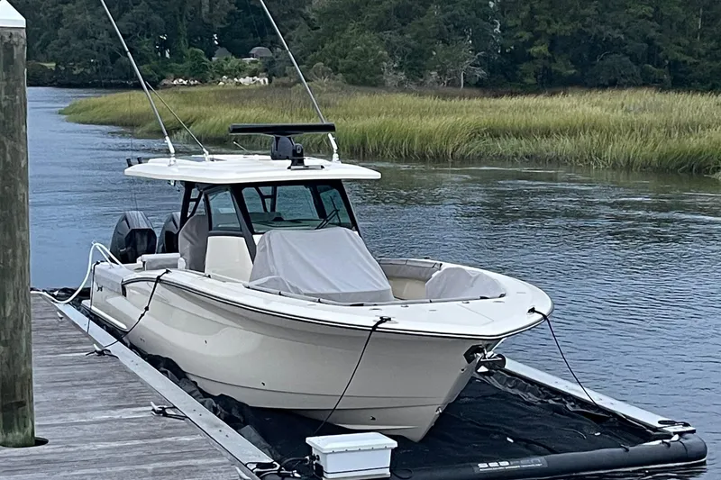 Slide: The Image of In the Sea Pen - 4