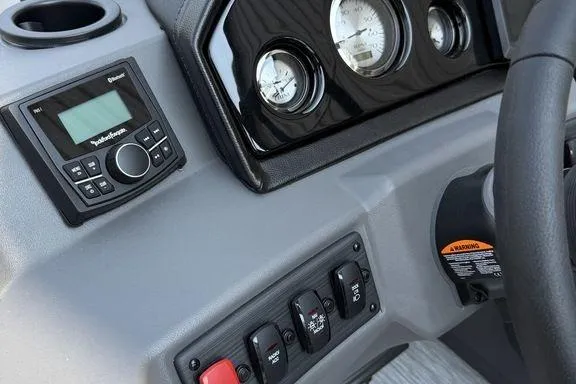 Slide: The Image of Dashboard of 2026 Bennington S Swingback 22 SSB with controls and gauges. - 21