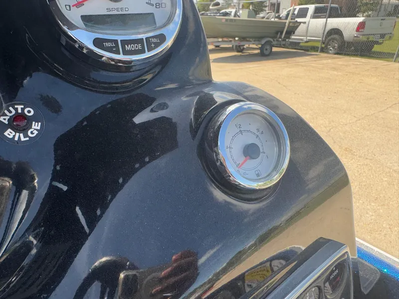 Slide: The Image of Dashboard of a 2019 Nitro Z20 boat with speedometer and fuel gauge. - 25