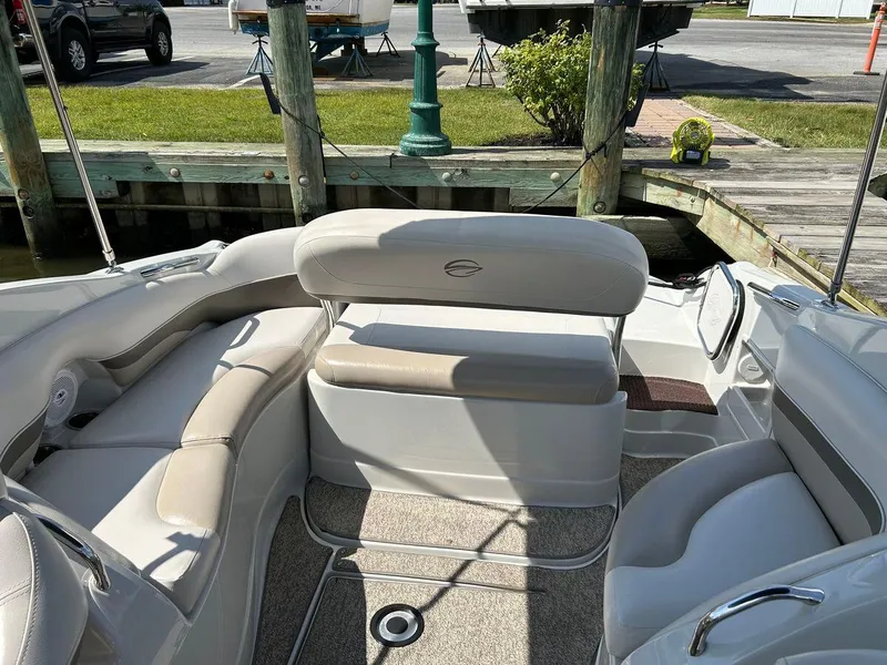 Slide: The Image of Crownline Boats 286 SC 2011 - 14