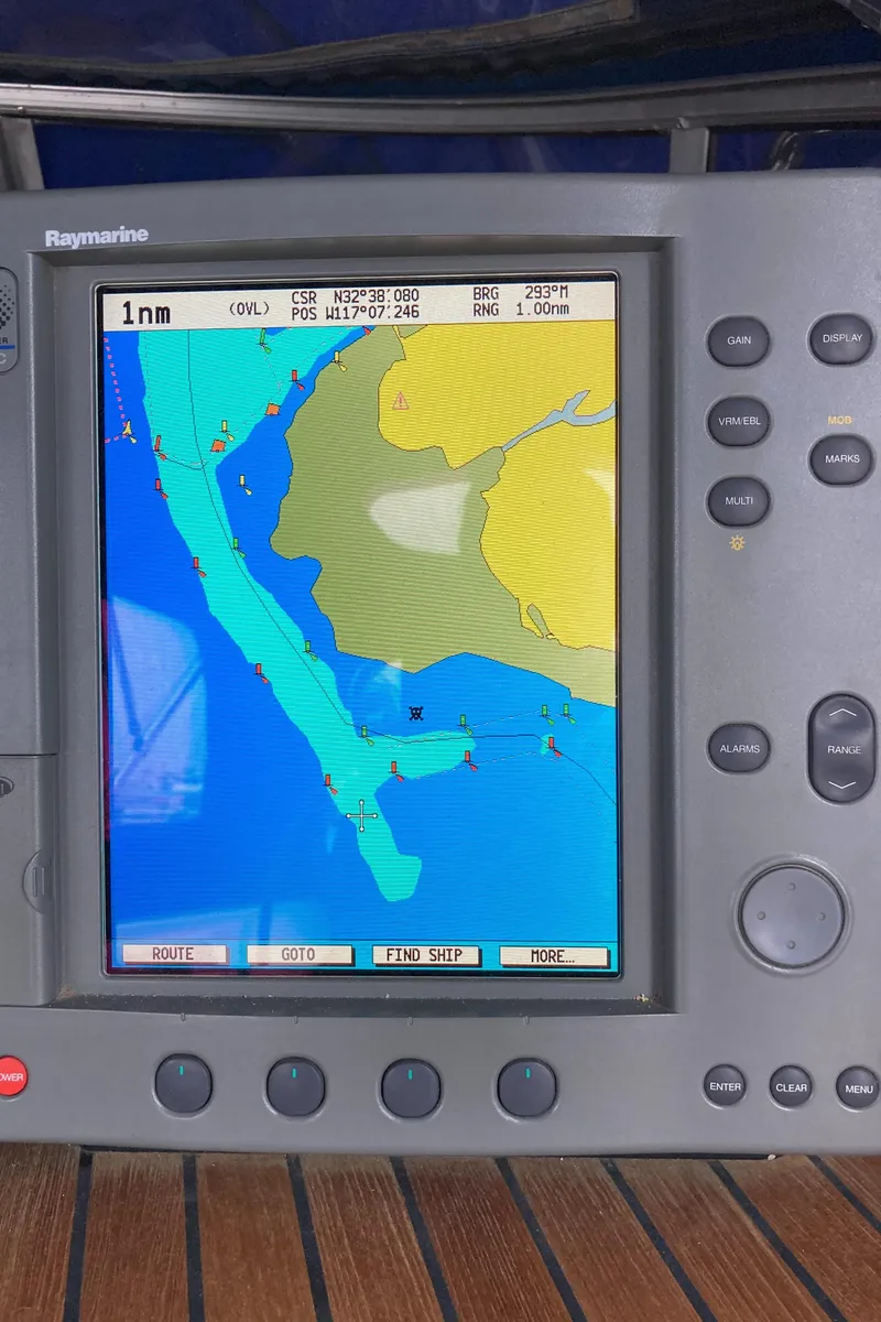 Slide: The Image of Raymarine marine GPS display on Malo 43, 2001 model. - 58