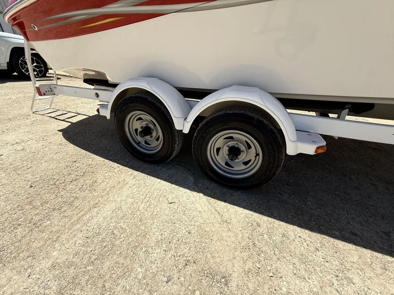 Slide: The Image of Four Winns 200 Horizon LE 2005 - 25