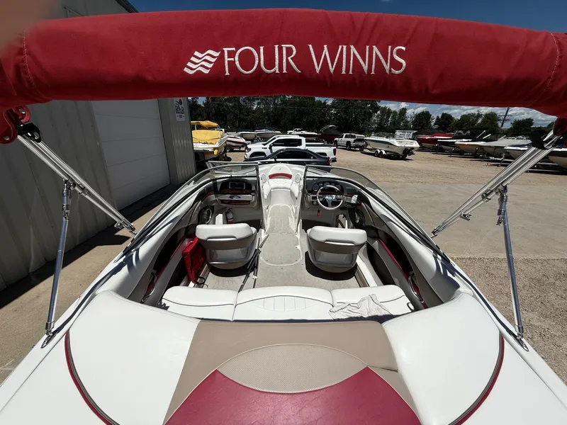 Slide: The Image of Four Winns 200 Horizon LE 2005 - 8