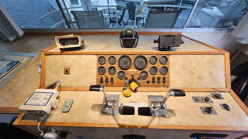 Slide: The Image of Gibson 50 Classic 1981 - 17