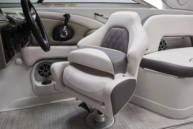 Slide: The Image of Crownline Boats 290 XSS 2024 - 11