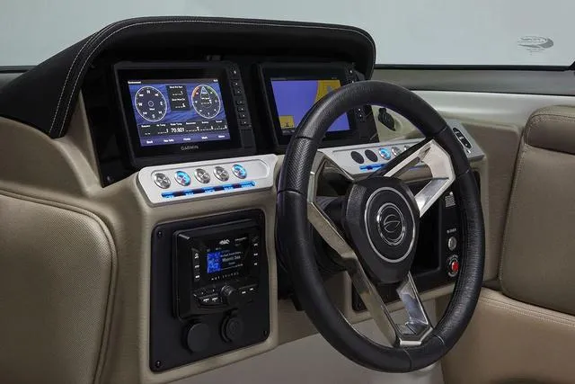 Slide: The Image of Crownline Boats 290 SS 2024 - 15