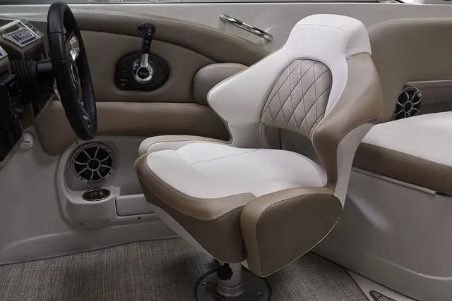 Slide: The Image of Crownline Boats 290 SS 2024 - 16