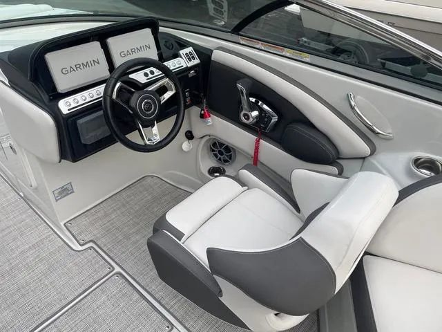 Slide: The Image of Crownline Boats 290 SS 2024 - 7