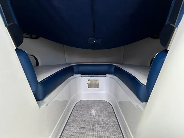 Slide: The Image of Crownline Boats 250 XSS 2024 - 10