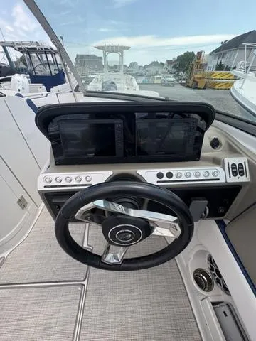 Slide: The Image of Crownline Boats Eclipse E260 XS 2025 - 13