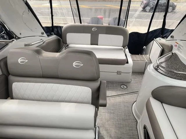 Slide: The Image of Crownline Boats 280 CRX 2025 - 5