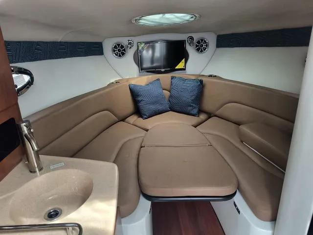 Slide: The Image of Crownline Boats 280 CRX 2025 - 7