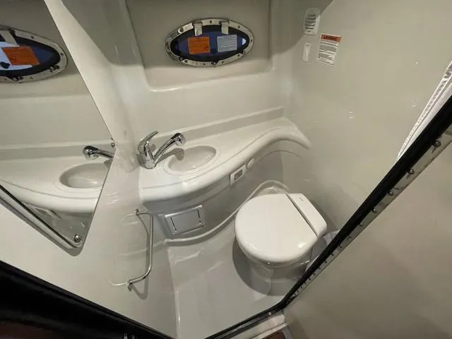 Slide: The Image of Crownline Boats 270 CR 2025 - 13