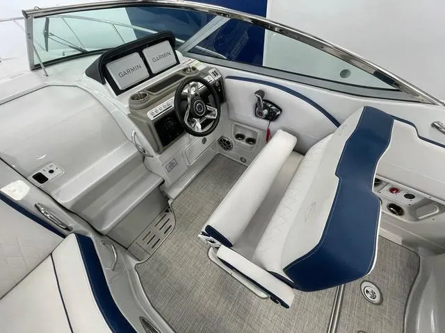 Slide: The Image of Crownline Boats 270 CR 2025 - 8