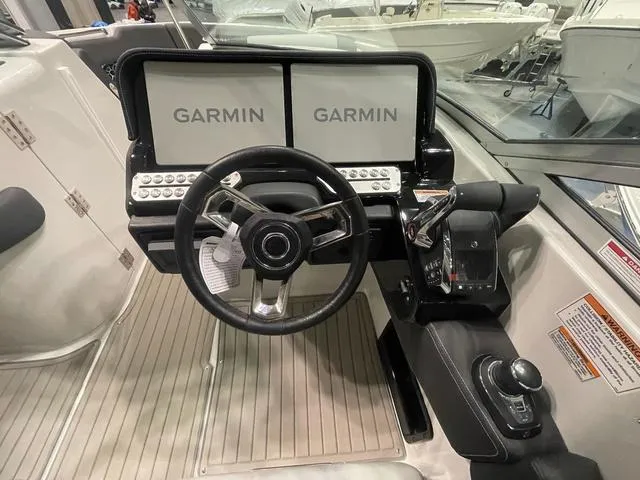 Slide: The Image of Crownline Boats 310 XSS 2025 - 11