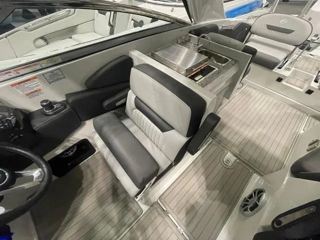 Slide: The Image of Crownline Boats 310 XSS 2025 - 8