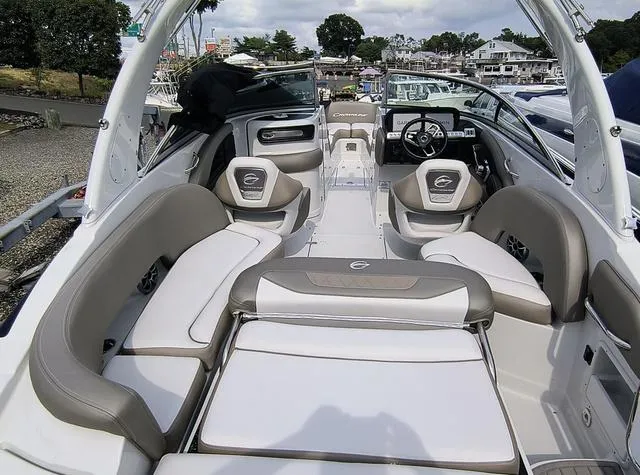 Slide: The Image of Crownline Boats 270 XSS 2024 - 3