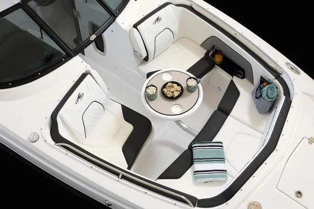 Slide: The Image of Monterey M-65 2018 - 17