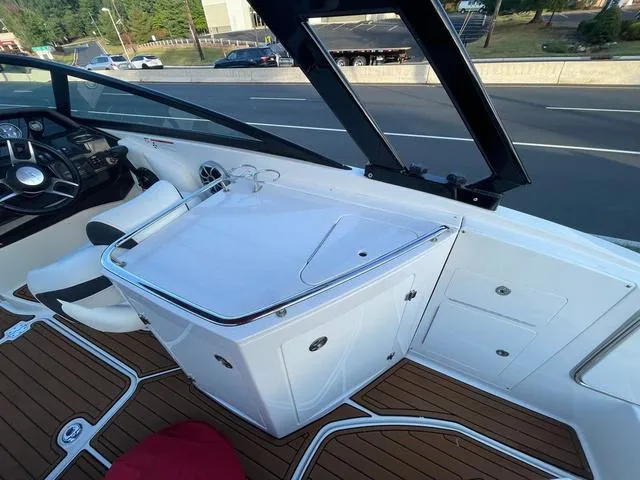 Slide: The Image of Monterey M6 2018 - 20