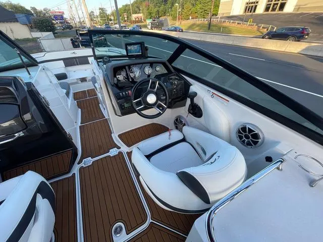 Slide: The Image of Monterey M6 2018 - 9