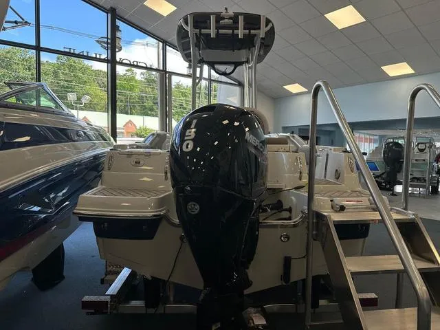 Slide: The Image of Finseeker 210 CC 2024 - 3