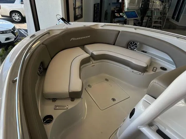 Slide: The Image of Finseeker 210 CC 2024 - 8