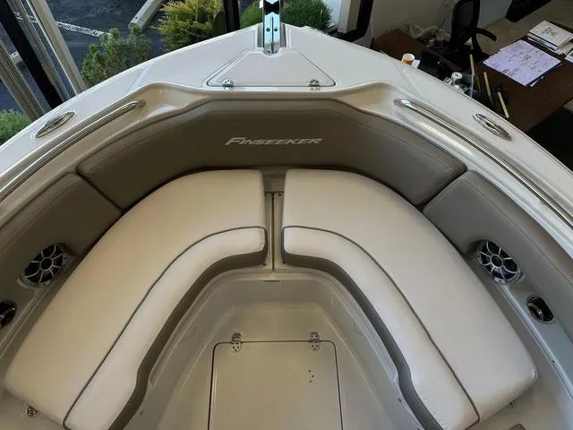 Slide: The Image of Finseeker 210 CC 2024 - 9