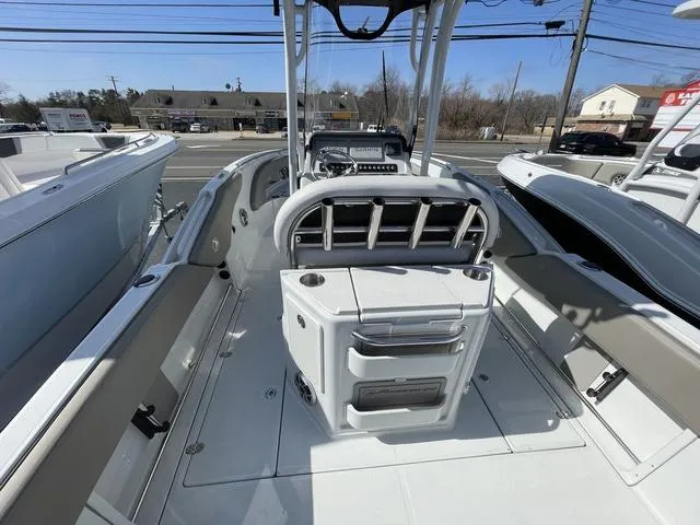 Slide: The Image of Finseeker 230 CC 2024 - 12