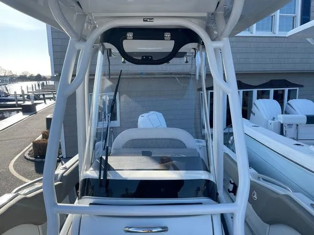 Slide: The Image of Finseeker 220 CC 2024 - 12