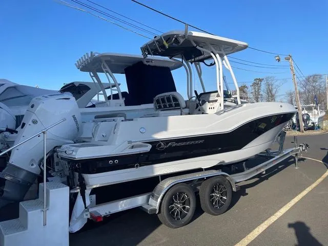 Slide: The Image of Finseeker 220 CC 2024 - 3