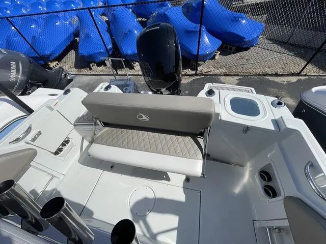 Slide: The Image of Finseeker 210 CC 2025 - 7